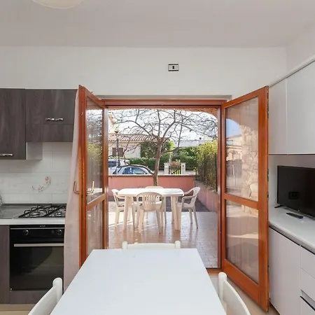 Cinta 7 Apartment